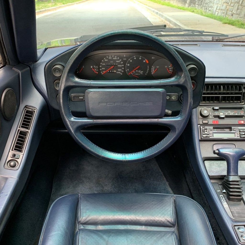1985-porsche-928-s27